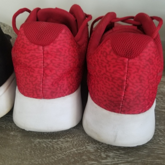 Nike SB Stefan Jawosli Red Size 10 - Picture 5 of 8